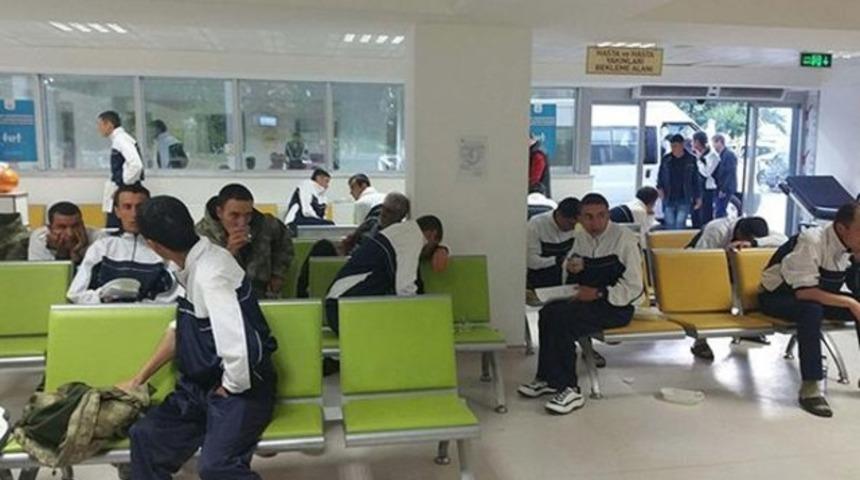 Manisa Valisi, kışladaki ölümdeki şüpheliyi açıkladı