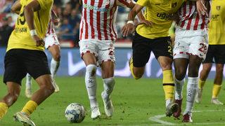 Son dakika: Galatasaray'dan yaka paça gönderilmişti! Galibiyet golü 90+9. dakikada eski Galatasaraylı'dan geldi