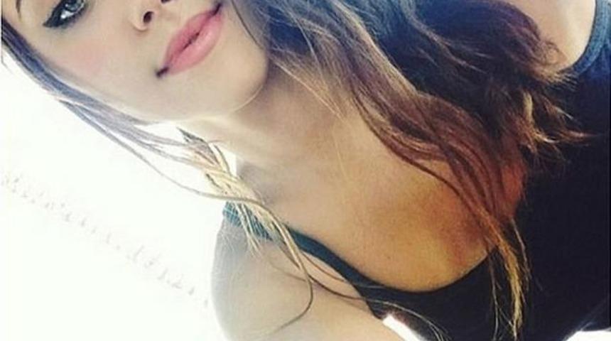 Hayat Bazen Tatlıdır Oyuncuları - Emoji ( Zeynep Alkan ) Kimdir?