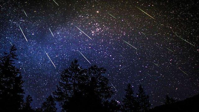 Perseid Meteor Yağmuru gökyüzünü aydınlatmaya başladı, kaçırmayın!