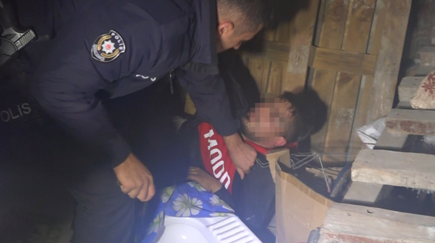 Gizlendiği depoda uyuma numarası yapıp, ekiplere "Ben neredeyim?" diye sormuştu! 4 gün sonra bakın yine nasıl yakalandı