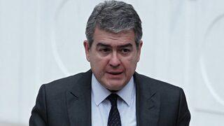 Süheyl Batum'un derslerine son verildi