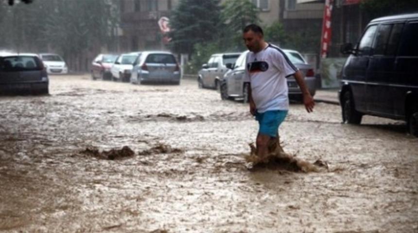 Kuvvetli yağış nedeniyle ani sel uyarısı yapıldı