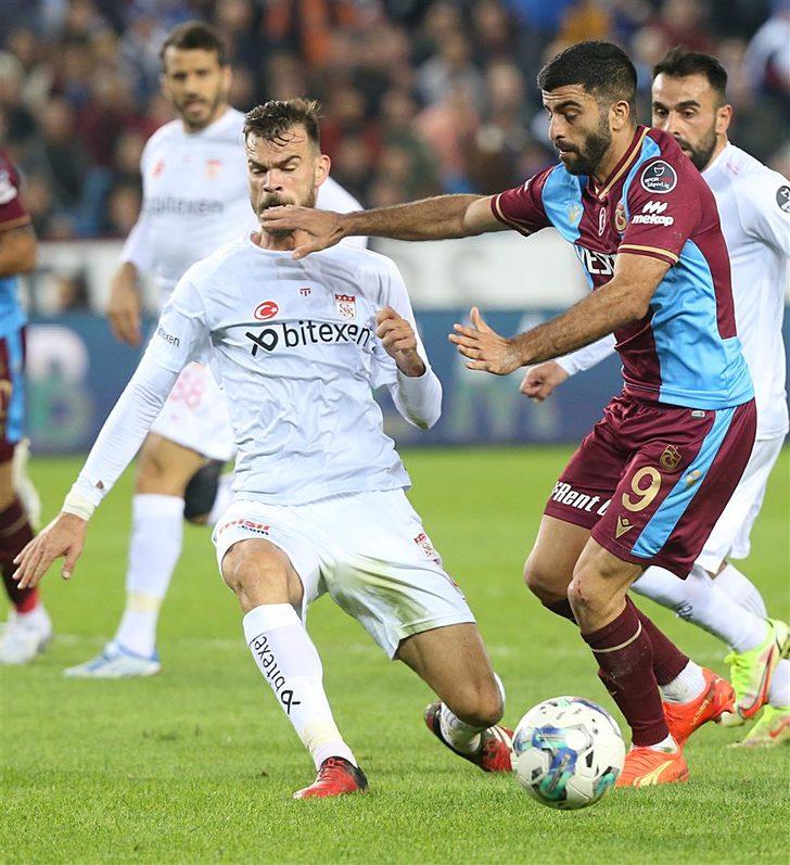 Son dakika: Trabzonspor, Sivasspor karşısında Marek Hamsik'le güldü! Fırtına'ya tek gol yetti... G4
