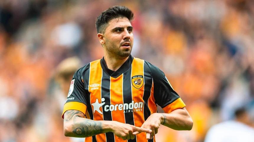 Fenerbahçe'nin eski futbolcuları Hull City'i farka taşıdı! 4 gollü galibiyet...