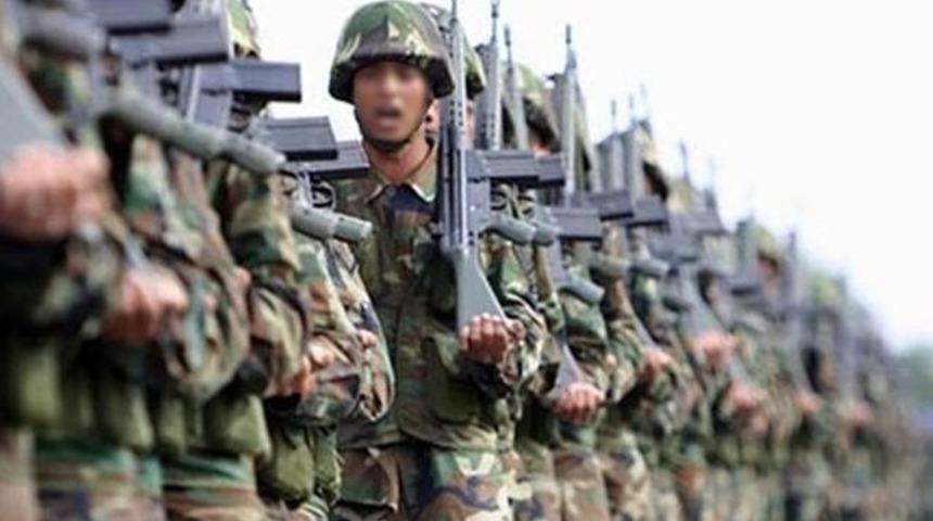 Başbakan'dan FLAŞ A&ccedil;ıklama Askerlik Kısalıyor'mu?