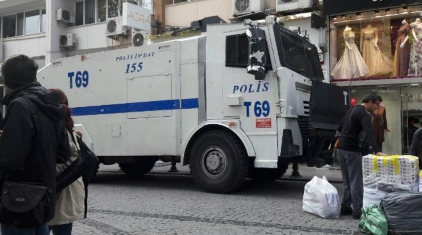 Bu sefer de İstanbul Erkek Lisesi önüne TOMA