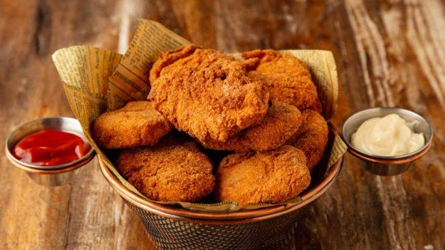 Artık asla dışarıdan almayacaksınız! Çıtır çıtır nugget tarifi! Evde nugget nasıl yapılır?