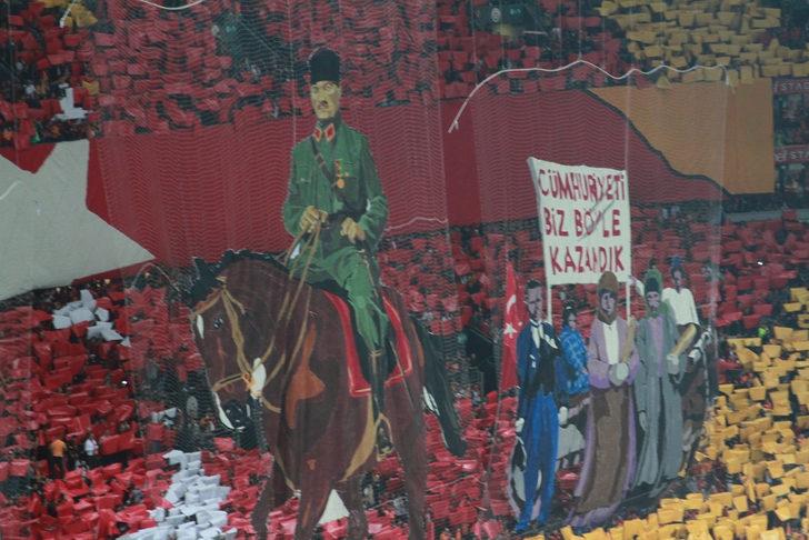 Nef Stadyumu'nda yaşananlar tüyleri diken diken etti! Oyuncular bakakaldı G3