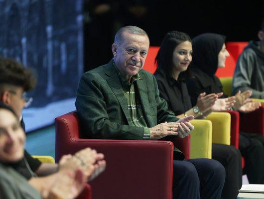 Erdoğan, Diyarbakır'da gençlerle buluştu
