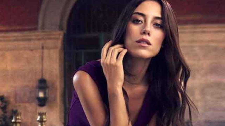 Cansu Dere Hangi Dizi İle Ekranlara Geliyor Başrol&uuml; Kiminle Paylaşıyor?