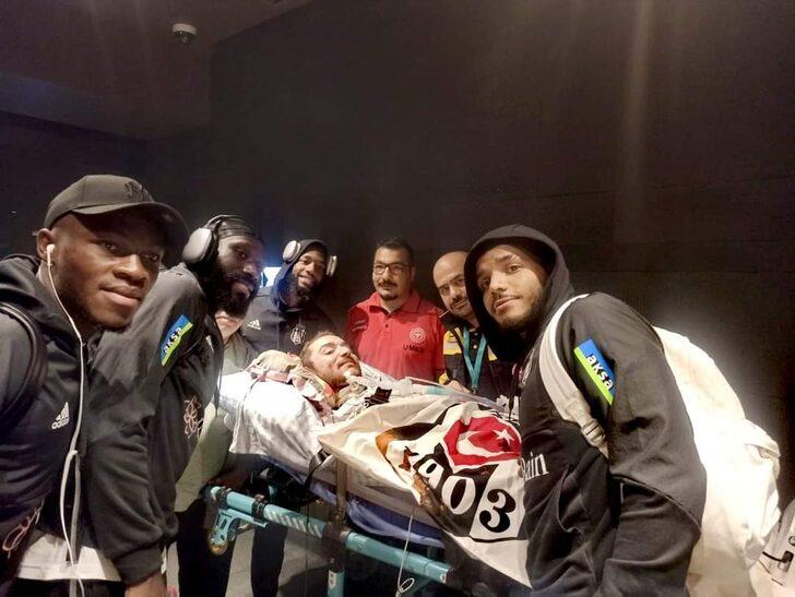 DMD hastası Cavir Haddur'un Beşiktaşlı futbolcuları görme hayali gerçeğe dönüştü G3