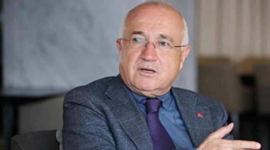 Cemil Çiçek: Bu ülke siyaseten ve dinen kandırılmışlar ülkesi; hâlâ bizi kurtaracak tek adamlar arıyoruz