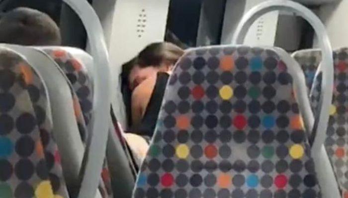 Seyir halindeki trenin içinde diğer yolculara aldırış etmeden cinsel ilişkiye girdiler! Skandal görüntüler sosyal medyada tepki topladı