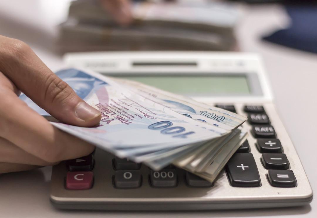 Bu da EYT&rsquo;siz erken emeklilik! 10 maddeli yol haritası: S&uuml;reyi 5 yıla kadar geri &ccedil;ekiyor&hellip;