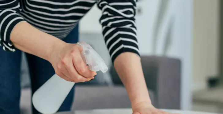 KENDİ KIRIŞIK GİDERİCİ SPREYİNİZİ YAPIN