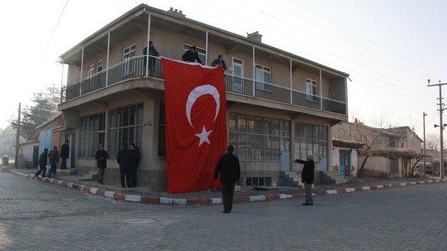 Şehit babasından acı soru: Fatih mi Ferhat mı şehit oldu?