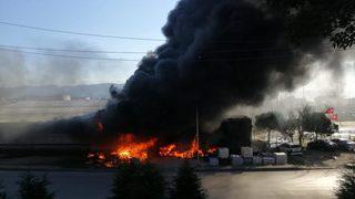 SON DAKİKA | Kocaeli'de plastik imalathanesinde büyük yangın! Çok sayıda ekip sevk edildi