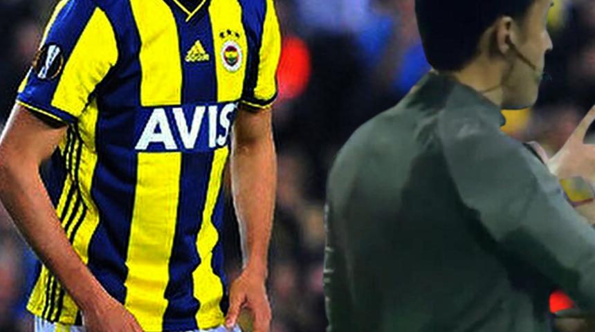 Hakem oyunu durdurdu! Eski Fenerbahçeli'ye tribünlerden saldırı