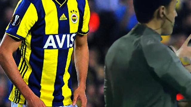 Hakem oyunu durdurdu! Eski Fenerbahçeli'ye tribünlerden saldırı