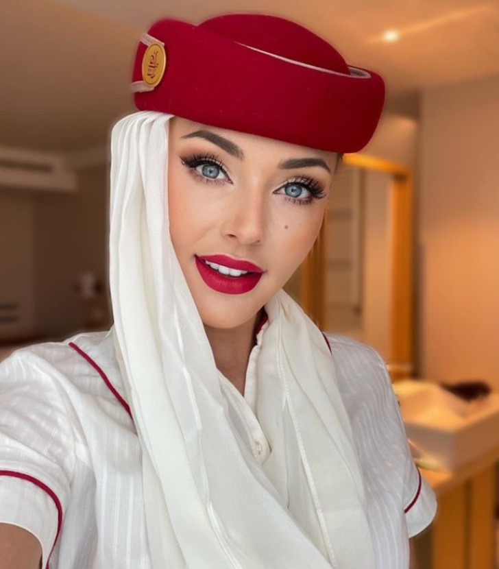 Fenomen hostes merak edilen soruya cevap verdi! “Uçuş sırasında bir kişi ölürse ne olur?” G2