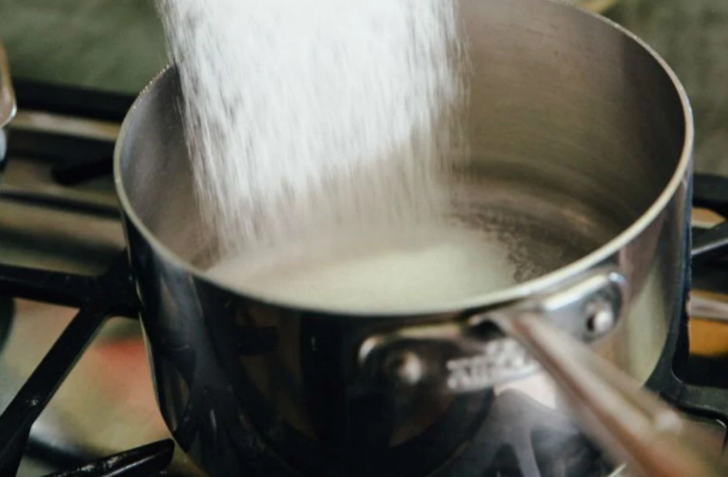 Tatlıların vazgeçilmez lezzeti: Tam kıvamında karamel tarifi! Karamel nasıl yapılır? G2