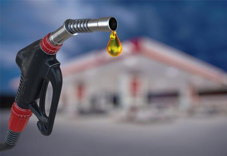 Motorin ve benzin fiyatını etkileyecek! AB-Rusya restleşmesi otomobil sahiplerini üzecek: Aralık ayını işaret ettiler...
