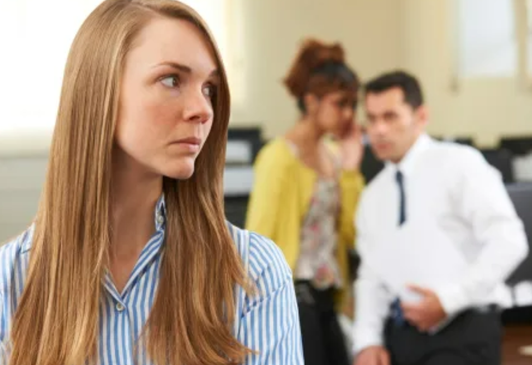 &Ccedil;evrenizde olduklarında dikkat edin! En iki y&uuml;zl&uuml; bur&ccedil;lar 