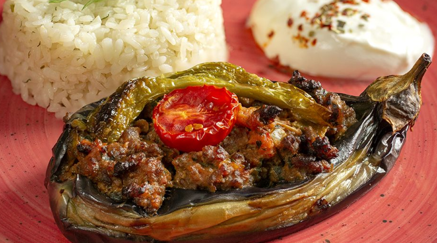 Patlıcanın en lezzetli hali: Nefis Karnıyarık tarifi! Karnıyarık nasıl yapılır?