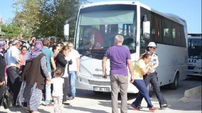 FET&Ouml; operasyonunda g&ouml;zaltına alınan psikolog, adliyeye getirilirken ağladı