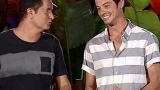 Survivor'dan ayrılıp gözlerden uzak yaşamaya başlamıştı! Alp Kırşan abisiyle pozunu paylaştı