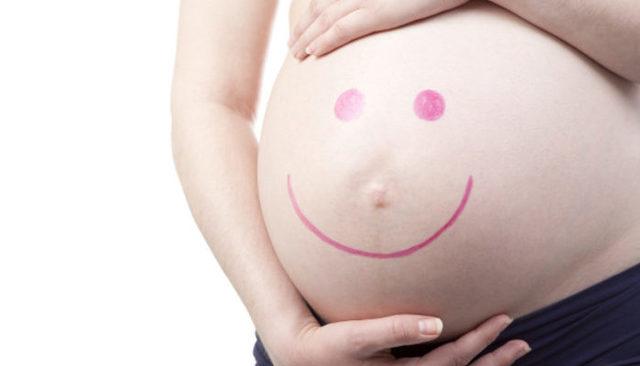 Araştırma: Hamilelikte düşük miktarda alkol alımı zararlı olmayabilir