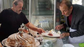 MasterChef Mehmet Yalçınkaya ile Bergamalı ünlü kahvaltıcı Eşref Amca ile buluştu! O fotoğraf sosyal medyayı salladı