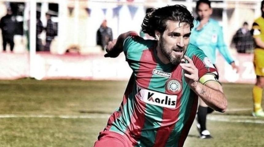 Amedspor'un kaptanı Şehmus &Ouml;zer trafik kazasında hayatını kaybetti