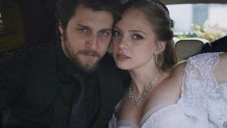 İpek Filiz Yazıcı ile Ufuk Beydemir'den evlilik pozları! Yorum yağdı 