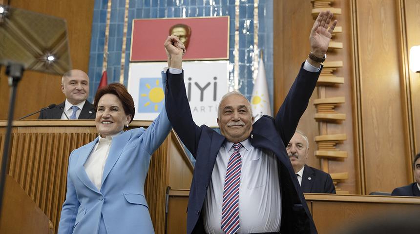 Son dakika: İstifasıyla gündem olmuştu, Fakıbaba İYİ Parti'ye katıldı! Rozetini Akşener taktı