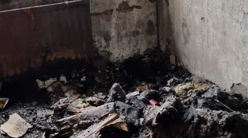 Sakın &ouml;nemsiz g&ouml;rmeyin! Sıklıkla fişte unutulan cihaz y&uuml;z&uuml;nden t&uuml;m varlıklarını kaybettiler