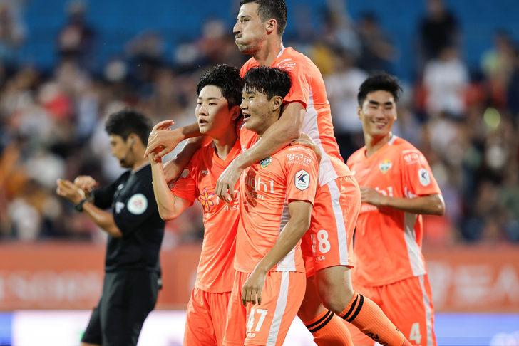 Son dakika: Fenerbahçe Uzak Doğu'ya açıldı! Kim Min-Jae sonrası bir Güney Koreli daha: Hjun-Jun Yang... G4