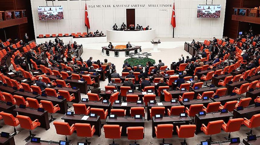 Son Dakika: Mali ve Orta Afrika Cumhuriyeti tezkeresi Meclis'te kabul edildi