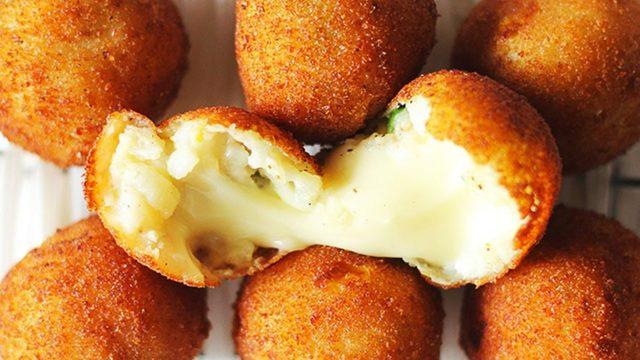 Hemen deneyin bayılacaksınız: Kızarmış peynir topları tarifi! Kızarmış peynir nasıl yapılır?