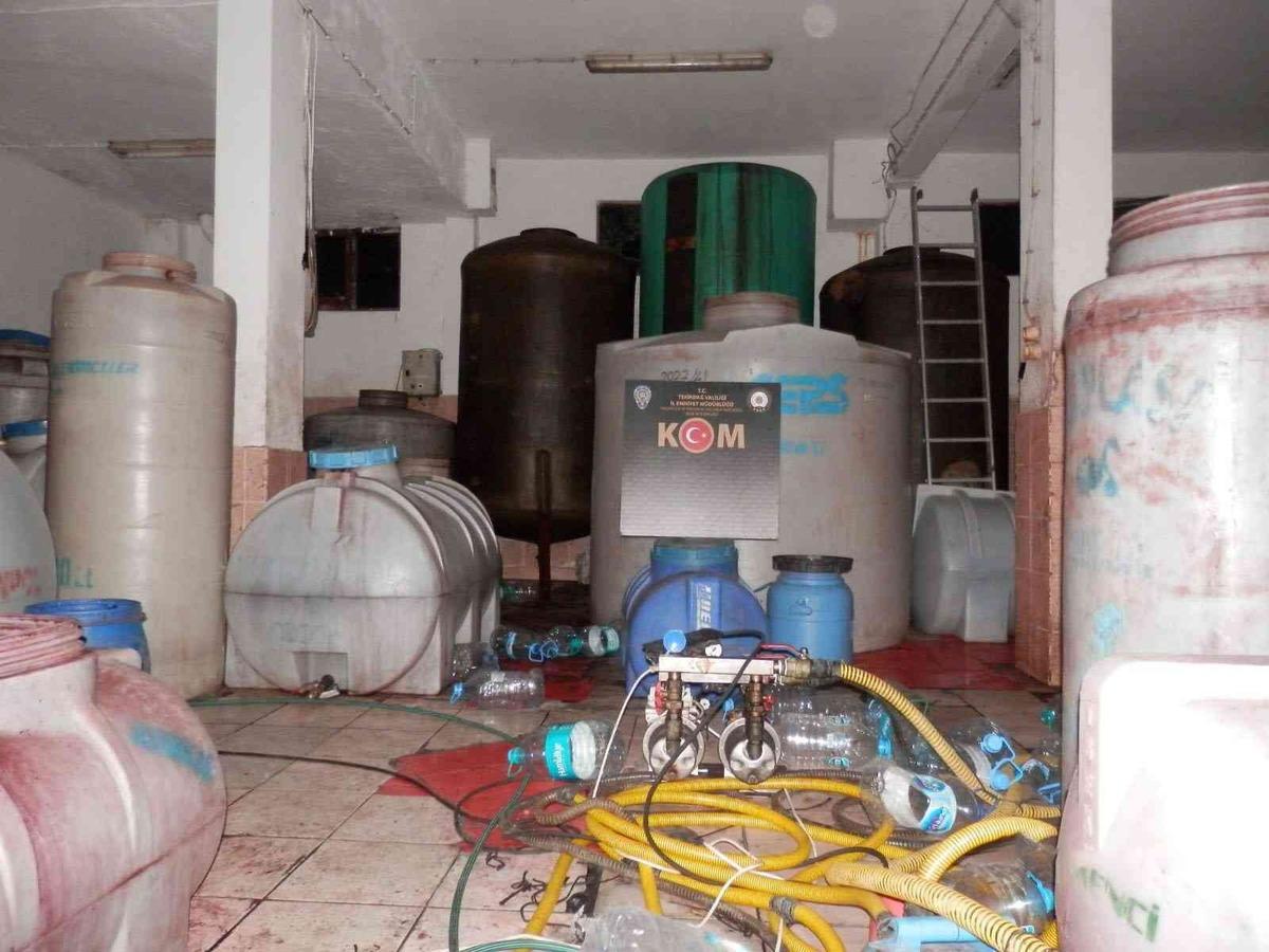 Tekirdağ&rsquo;da sirke fabrikasında 300 ton sahte şarap ele ge&ccedil;irildi