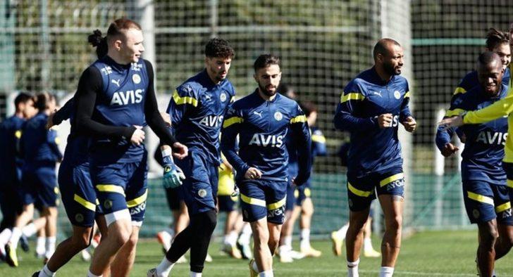 Fenerbahçe Rennes maçı ne zaman, saat kaçta, hangi kanalda? Fenerbahçe, Rennes karşısında liderlik için Kadıköy'de sahaya çıkacak! G4