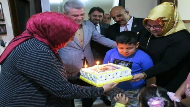 Şehidin oğluna doğum günü sürprizi