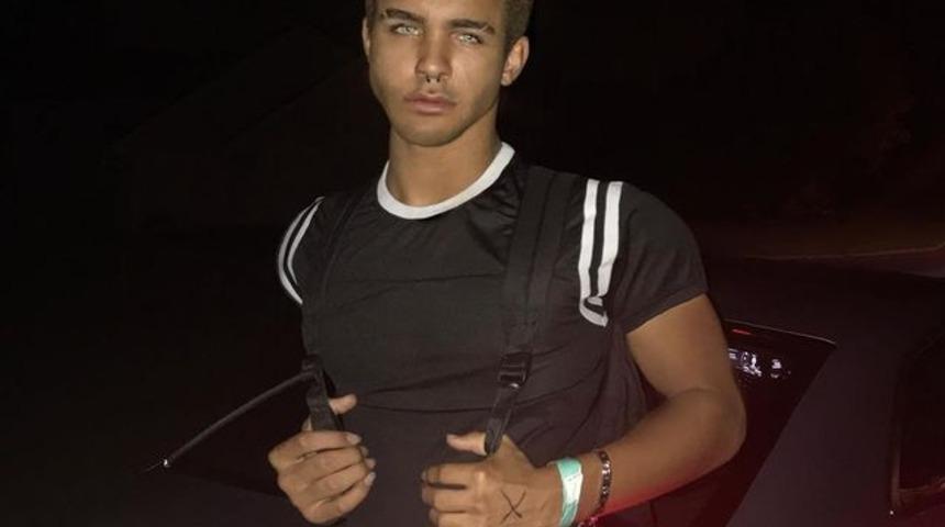 Klozet yalayarak ünlü olmuştu! 'Yeterince ünlü olmadıkları için' ailesiyle görüşmüyor