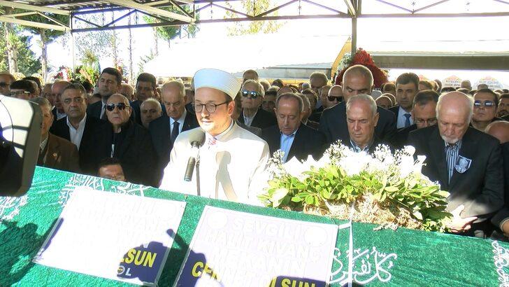 Efsane gazeteci ve spiker Halit Kıvanç bugün son yolculuğuna uğurlandı G3