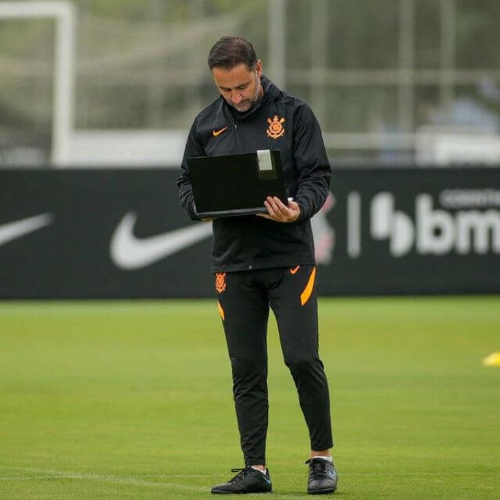 "Evde kararları karın mı alıyor?" dedi toplantı karıştı! Vitor Pereira deliye döndü G5