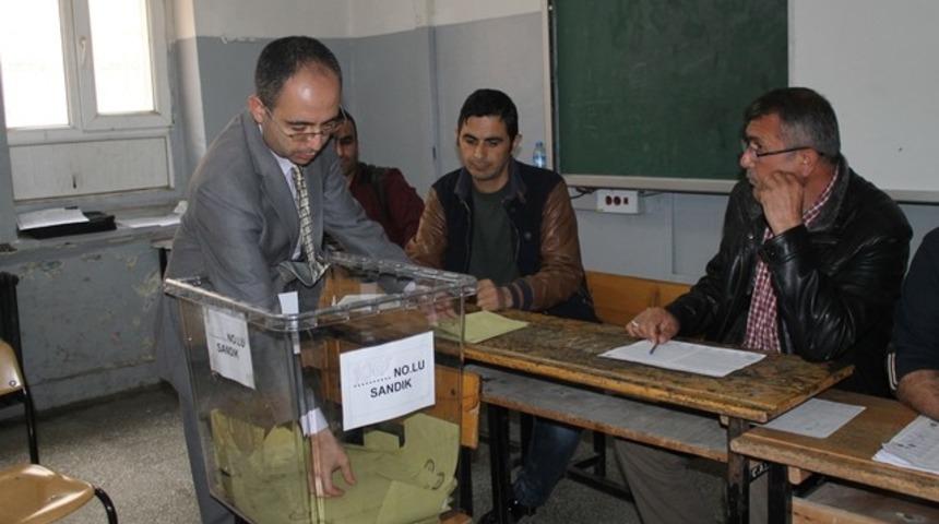 Ankara, İstanbul ve İzmir'den ilk referandum sonu&ccedil;ları