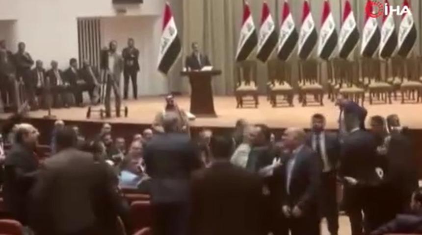 Irak meclisinde kavga çıktı! Disiplin kuruluna gönderildiler