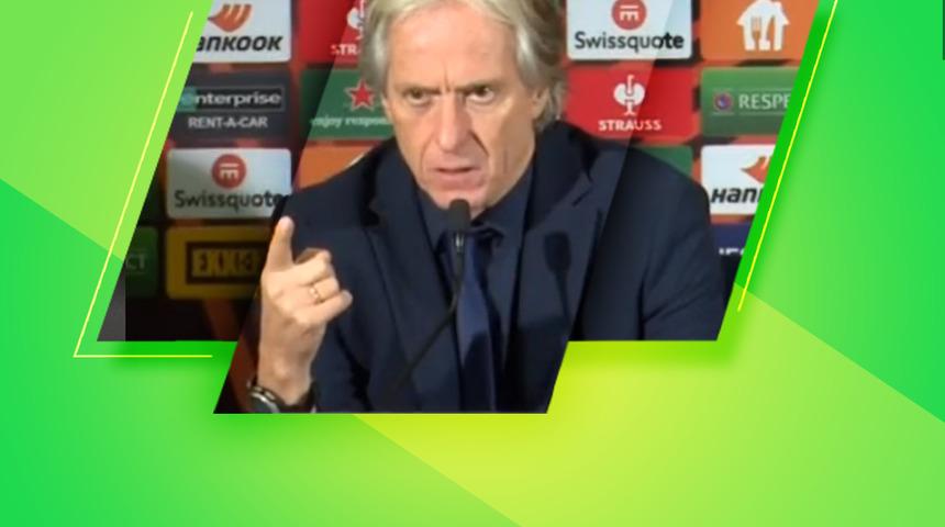 SON DAKİKA: Maç sonu Jorge Jesus taraftara çok sinirlendi! Taraftara resti çekti... "Böyle bir ortamda bulunmak istemem"