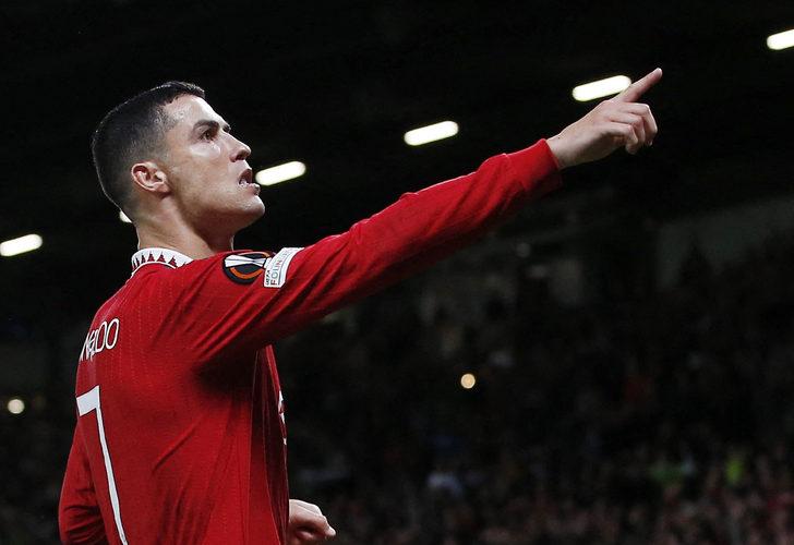 Cristiano Ronaldo golle geri döndü! Manchester United rakibini 3-0'la geçti